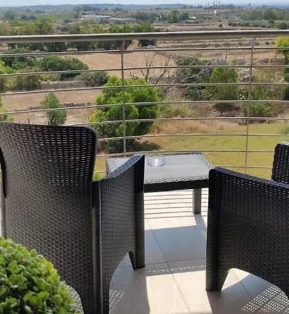 Skyline Court Apartment