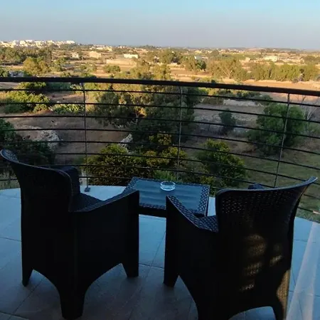 Apartament Skyline Court *