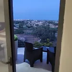 Skyline Court Hal Ghaxiak