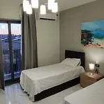 Skyline Court Hal Ghaxiak