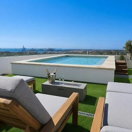Skyline Court Boutique With Pool Ghaxaq
