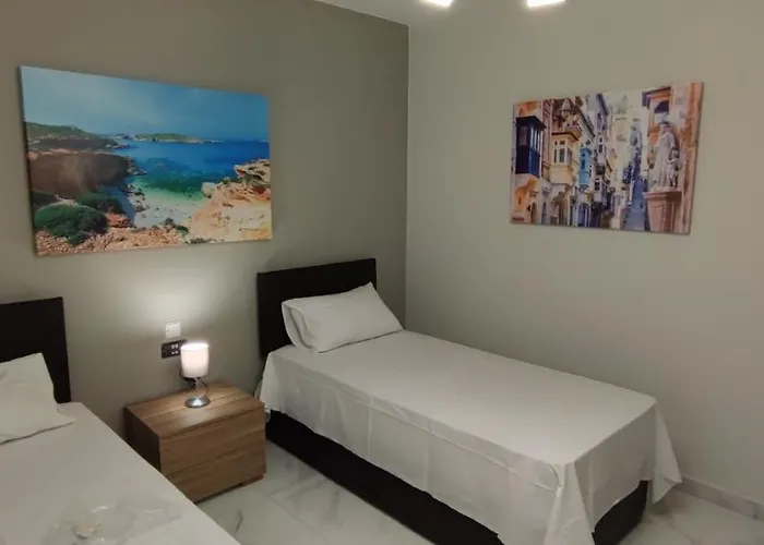 Skyline Court * Hal Ghaxiak