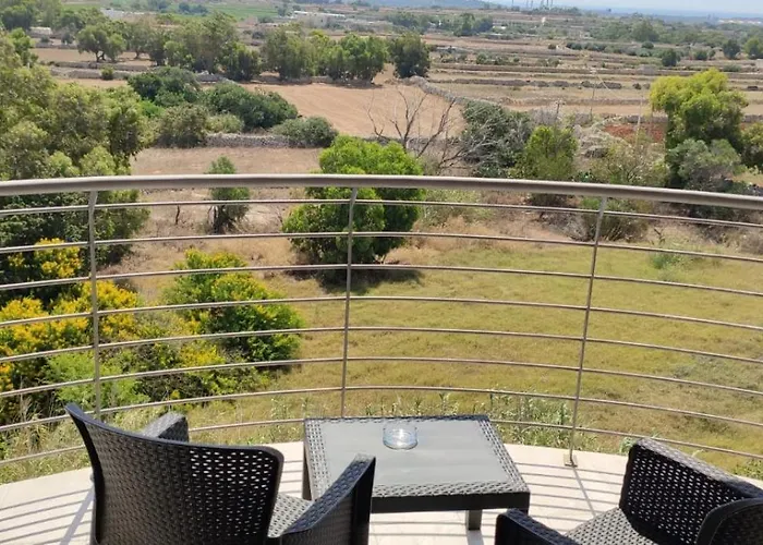 Skyline Court 아파트 *